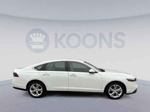 Used 2023 Honda Accord LX image 8