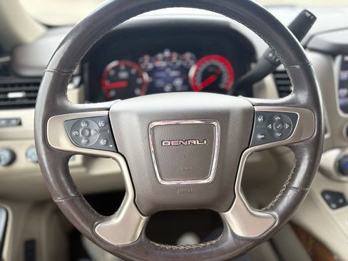 Used 2015 GMC Yukon XL Denali w/ Premium Package AWD/4WD image 16