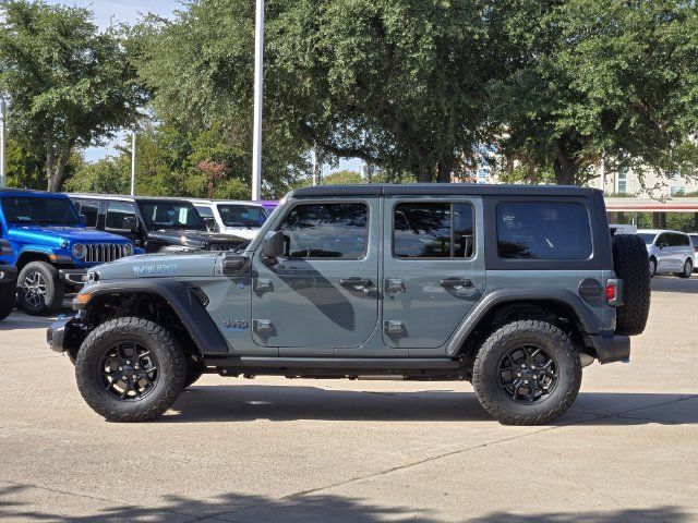 Used 2024 Jeep Wrangler Unlimited AWD/4WD image 4