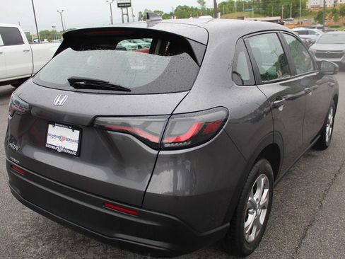 Used 2025 Honda HR-V LX image 7