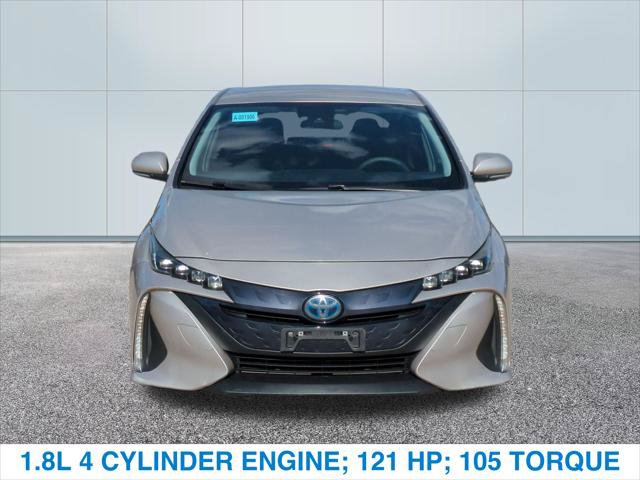 Used 2017 Toyota Prius Prime Plus w/ Preferred Accessory Package FWD image 3