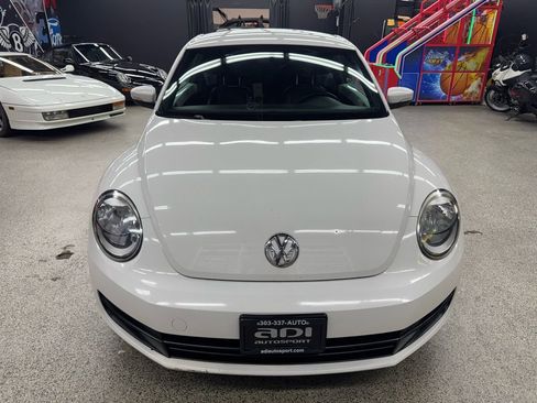 Used 2013 Volkswagen Beetle 2.5 image 8