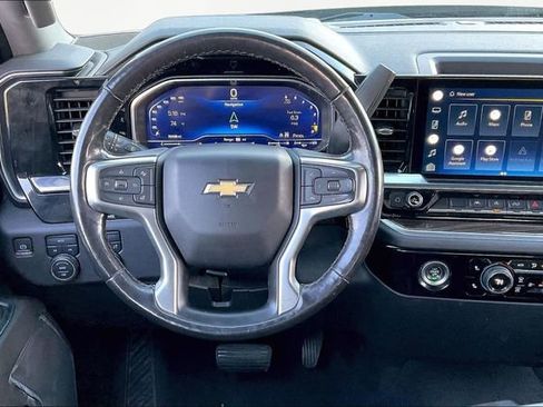 Used 2022 Chevrolet Silverado 1500 LT image 8
