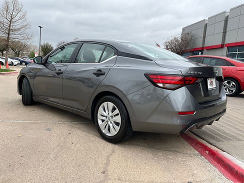 Used 2025 Nissan Sentra S image 8