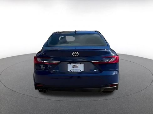 Used 2025 Toyota Camry SE FWD image 12