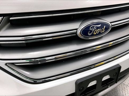 Used 2017 Ford Edge SEL w/ Equipment Group 201A AWD/4WD image 29