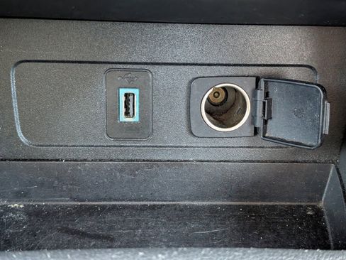 Used 2019 Ford Escape SE image 14