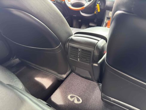Used 2004 INFINITI Q45 Luxury w/ Journey Pkg image 92