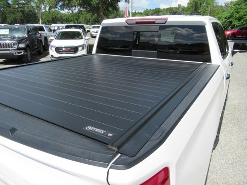 Used 2021 Chevrolet Silverado 1500 LTZ AWD/4WD image 30