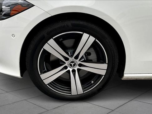 Used 2025 Mercedes-Benz C 300 4MATIC Sedan image 10