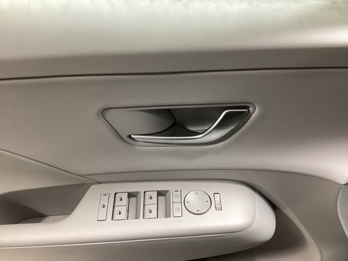 New 2026 Hyundai Kona SEL Premium image 19