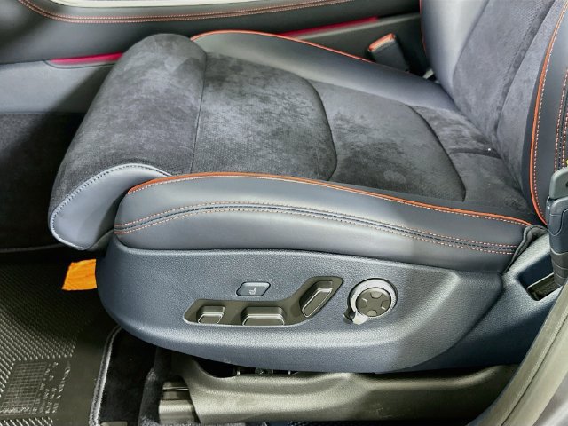 New 2027 Genesis GV70 3.5T Prestige AWD/4WD image 21