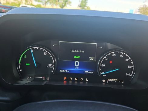 Used 2024 Ford Maverick Lariat image 19