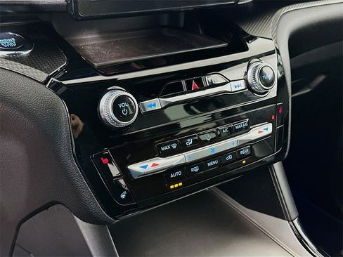 Used 2023 Ford Explorer ST-Line w/ Class IV Trailer Tow Package image 14