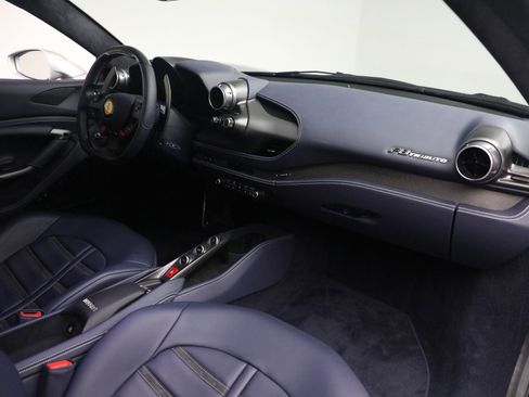 Certified 2022 Ferrari F8 Tributo image 17