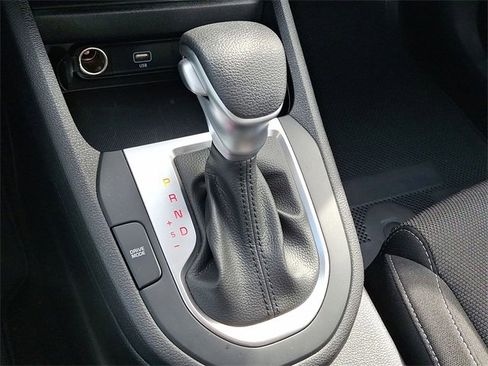 Used 2024 Kia Forte LXS image 12