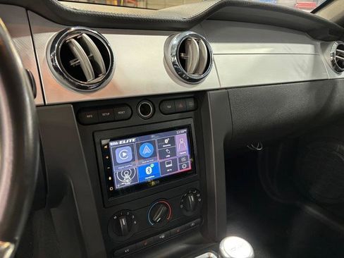 Used 2009 Ford Mustang GT Premium image 19