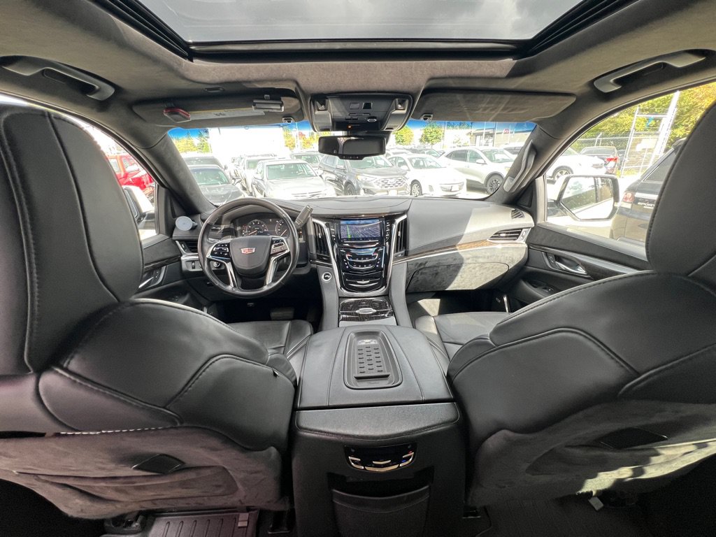 Used 2015 Cadillac Escalade ESV Platinum AWD/4WD image 14