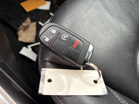 Used 2022 Jeep Renegade Limited image 18