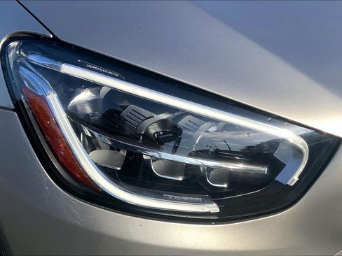 Used 2021 Mercedes-Benz GLC 300 image 27
