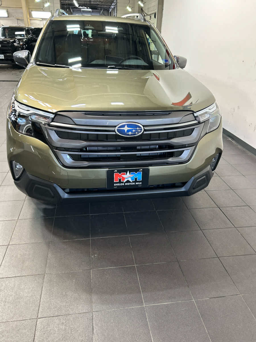 New 2026 Subaru Forester Premium AWD/4WD image 3