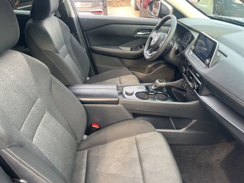 Used 2024 Nissan Rogue SV image 20