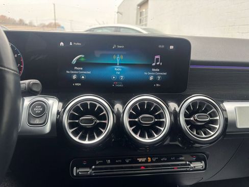 Certified 2023 Mercedes-Benz GLB 250 4MATIC image 20