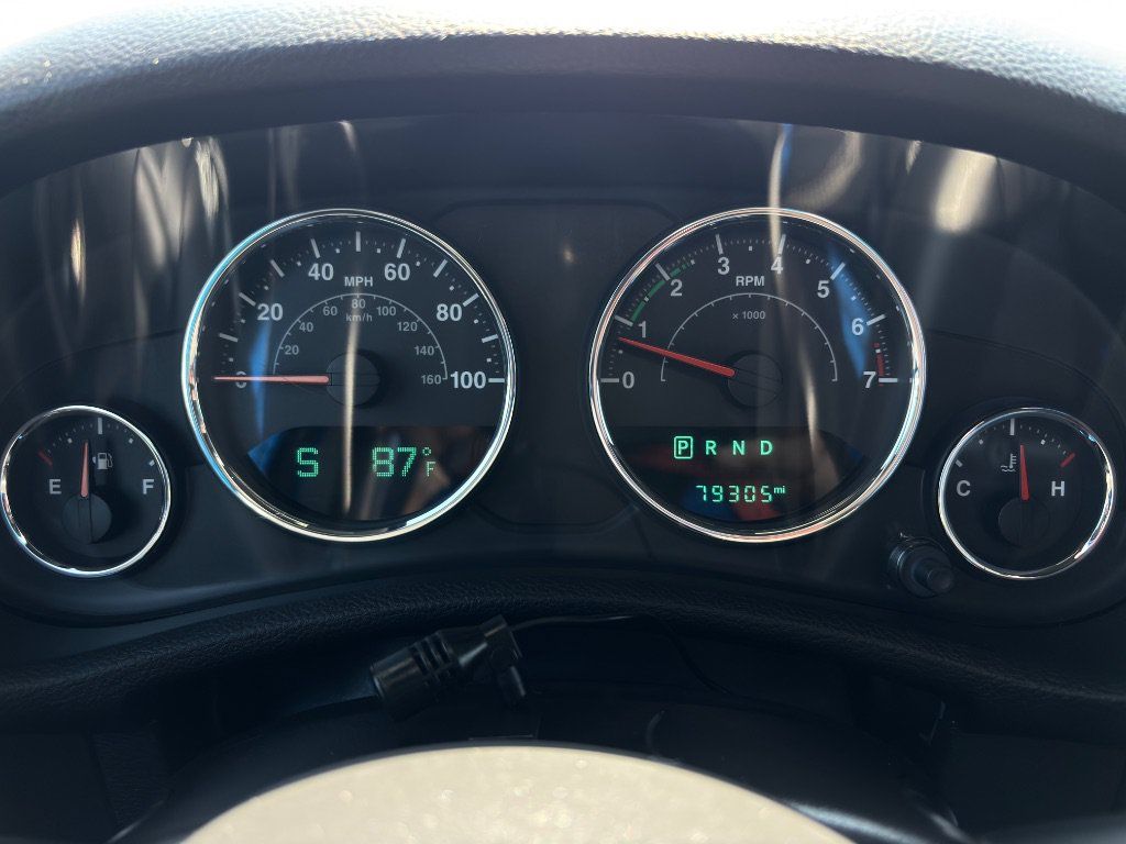 Used 2016 Jeep Wrangler Unlimited Sport w/ Connectivity Group AWD/4WD image 12