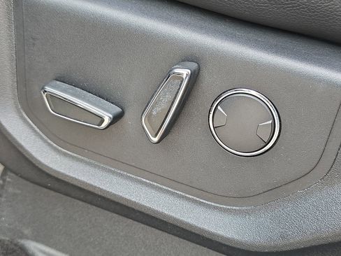 Used 2018 Ford Expedition Limited w/ Equipment Group 301A image 12