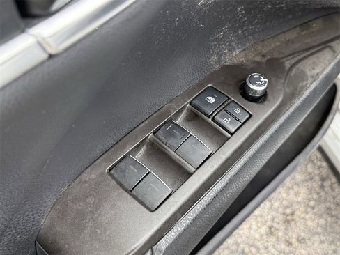 Used 2021 Toyota Camry XSE image 11