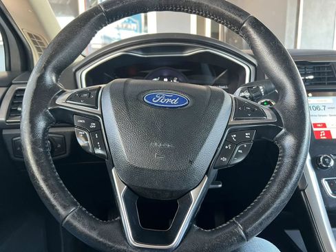 Used 2018 Ford Fusion SE w/ Equipment Group 602A FWD image 21