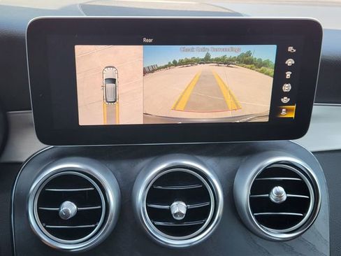 Used 2022 Mercedes-Benz GLC 300 image 18