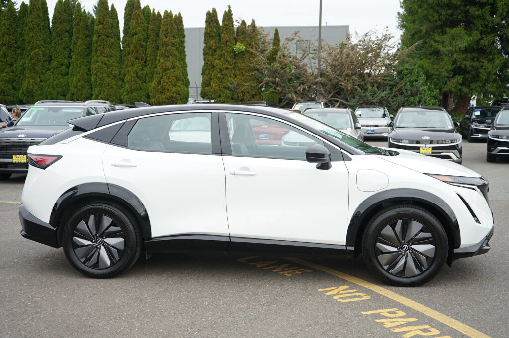 Used 2024 Nissan Ariya FWD image 4