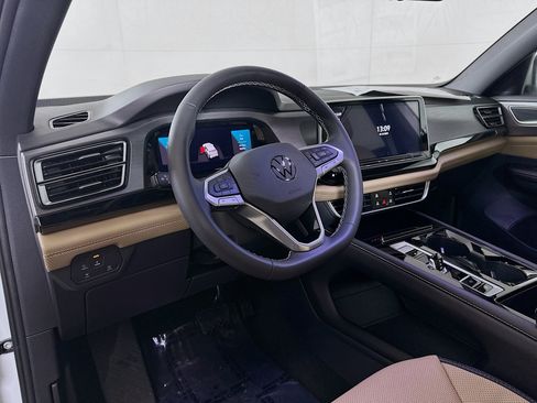 New 2026 Volkswagen Atlas Cross Sport SE image 9