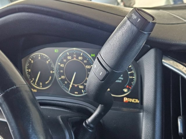 Used 2015 Cadillac Escalade Premium RWD image 9