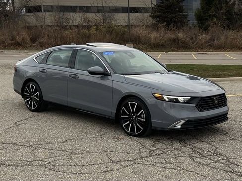 Certified 2024 Honda Accord Touring image 7