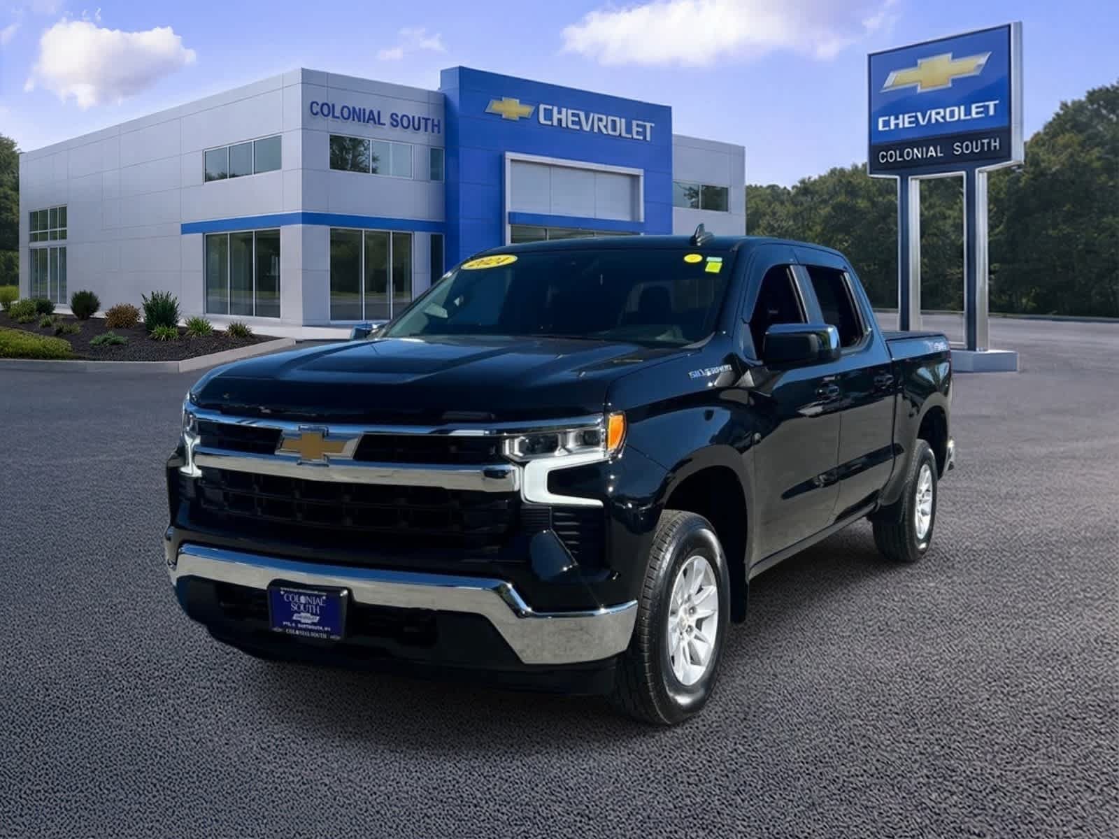 Certified 2024 Chevrolet Silverado 1500 LT AWD/4WD image 1