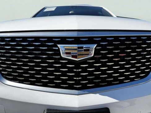 Used 2023 Cadillac XT6 Luxury FWD image 13