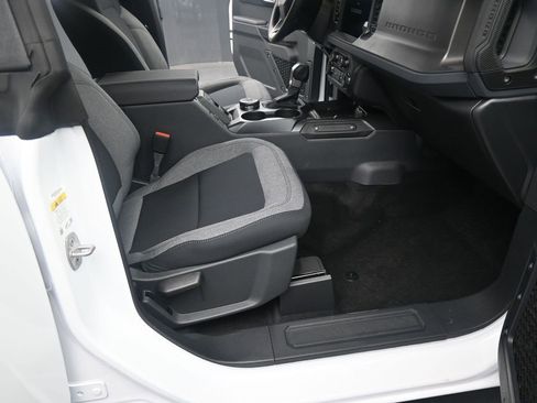 New 2025 Ford Bronco 4-Door image 12