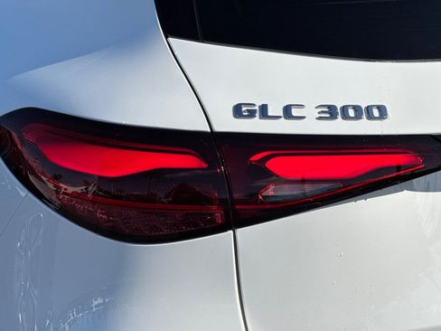 New 2026 Mercedes-Benz GLC 300 image 15