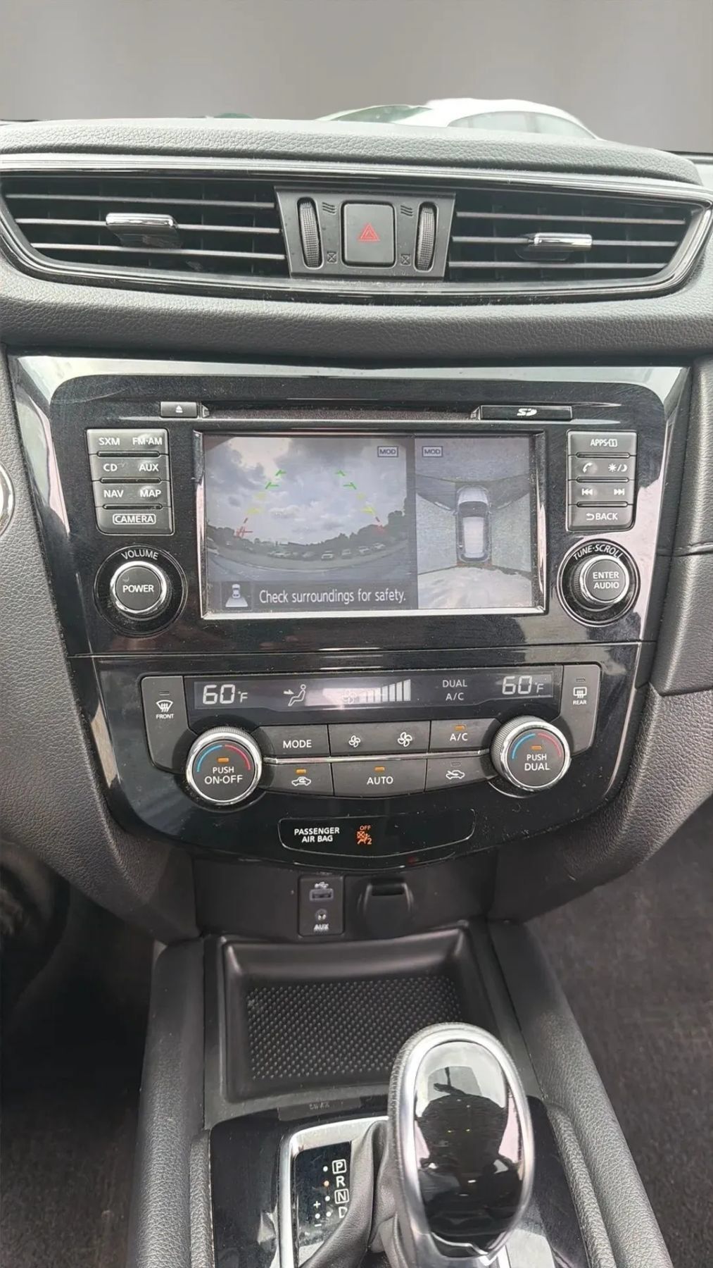 Used 2017 Nissan Rogue SV AWD/4WD image 37
