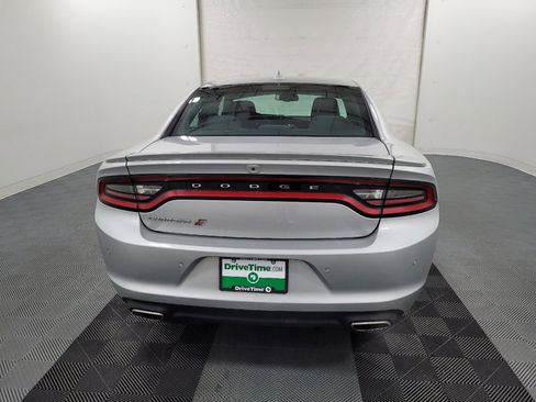 Used 2019 Dodge Charger SXT image 7