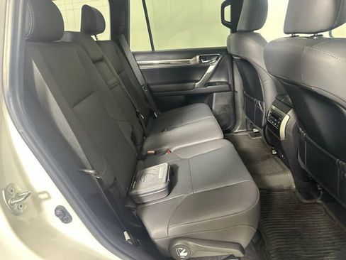 Used 2023 Lexus GX 460 Premium w/ Premium Package AWD/4WD image 25