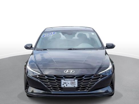 Used 2022 Hyundai Elantra SEL w/ Convenience + Premium Package FWD image 3