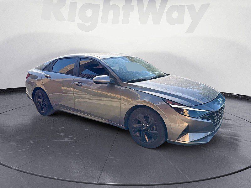 Used 2023 Hyundai Elantra SEL FWD image 7