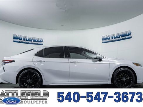 Used 2024 Toyota Camry XSE w/ Navigation Package image 12