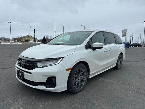 Used 2025 Honda Odyssey Touring image 1
