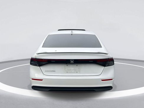 Used 2023 Honda Accord EX image 6