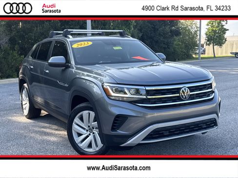 Used 2023 Volkswagen Atlas Cross Sport SE w/ Panoramic Sunroof Package FWD image 1