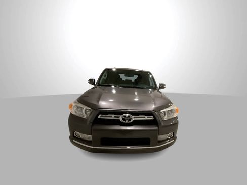 Used 2013 Toyota 4Runner Limited image 3